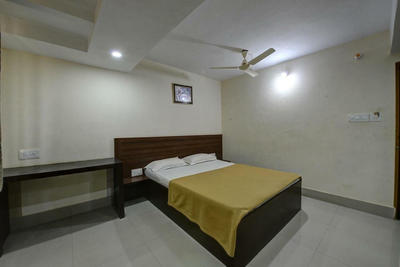 Spot On 37153 Karavali Paradise Hotel Dod Ballāpur Exterior foto
